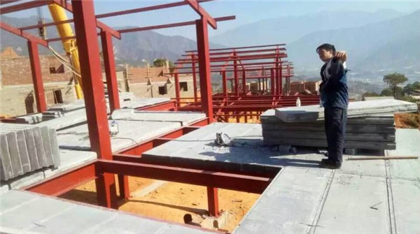 輕質(zhì)復(fù)合實心墻板安裝