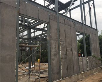 建筑內(nèi)外保溫墻板